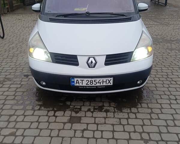 Белый Рено Эспейс, объемом двигателя 1.9 л и пробегом 333 тыс. км за 4300 $, фото 1 на Automoto.ua