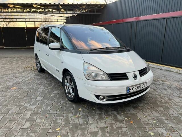 Рено Эспейс 2011 в Полонном на Automoto.ua Белый Рено Эспейс, объемом двигателя 2 л и пробегом 278 тыс. км за 8400 $, фото 4 на Automoto.ua