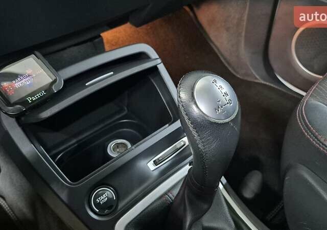 Білий Рено Еспейс, об'ємом двигуна 2 л та пробігом 210 тис. км за 8650 $, фото 28 на Automoto.ua