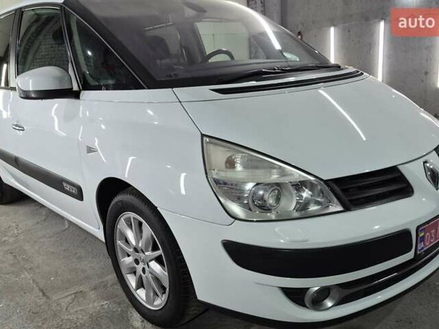 Білий Рено Еспейс, об'ємом двигуна 2 л та пробігом 210 тис. км за 8650 $, фото 8 на Automoto.ua