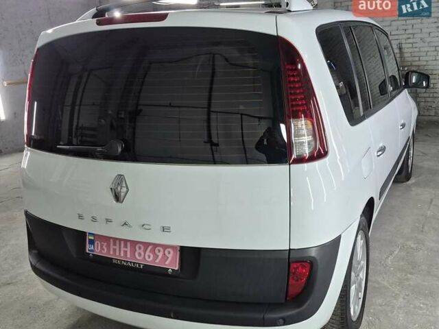 Білий Рено Еспейс, об'ємом двигуна 2 л та пробігом 210 тис. км за 8650 $, фото 3 на Automoto.ua