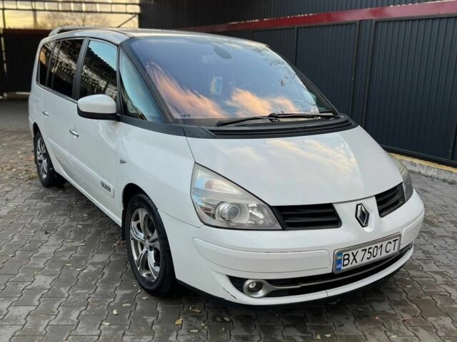 Рено Эспейс 2011 в Полонном на Automoto.ua Белый Рено Эспейс, объемом двигателя 2 л и пробегом 278 тыс. км за 8400 $, фото 1 на Automoto.ua