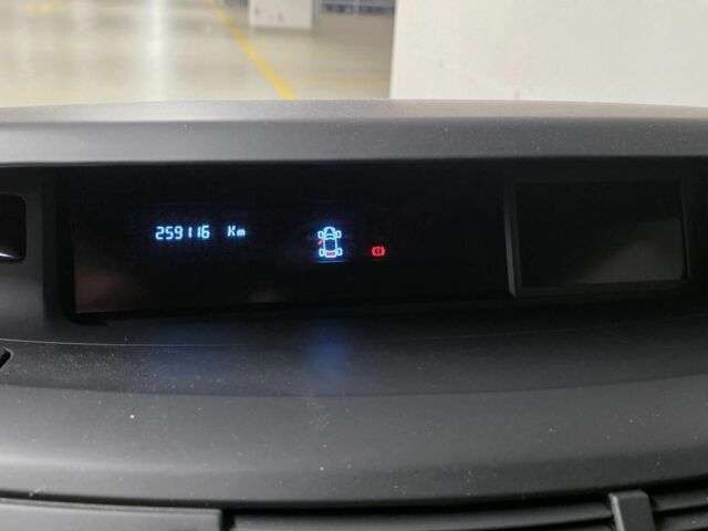 Білий Рено Еспейс, об'ємом двигуна 2 л та пробігом 260 тис. км за 8550 $, фото 1 на Automoto.ua