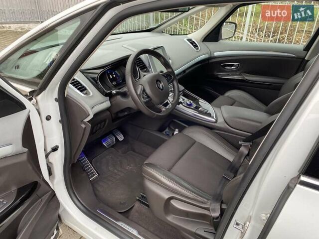 Белый Рено Эспейс, объемом двигателя 1.6 л и пробегом 190 тыс. км за 15500 $, фото 7 на Automoto.ua