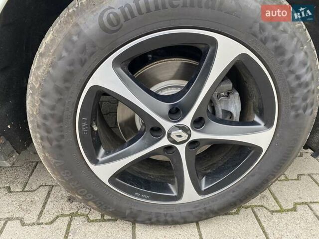 Белый Рено Эспейс, объемом двигателя 1.6 л и пробегом 190 тыс. км за 15500 $, фото 18 на Automoto.ua