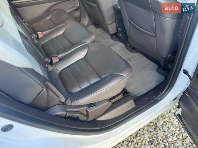 Білий Рено Еспейс, об'ємом двигуна 1.6 л та пробігом 250 тис. км за 16300 $, фото 50 на Automoto.ua