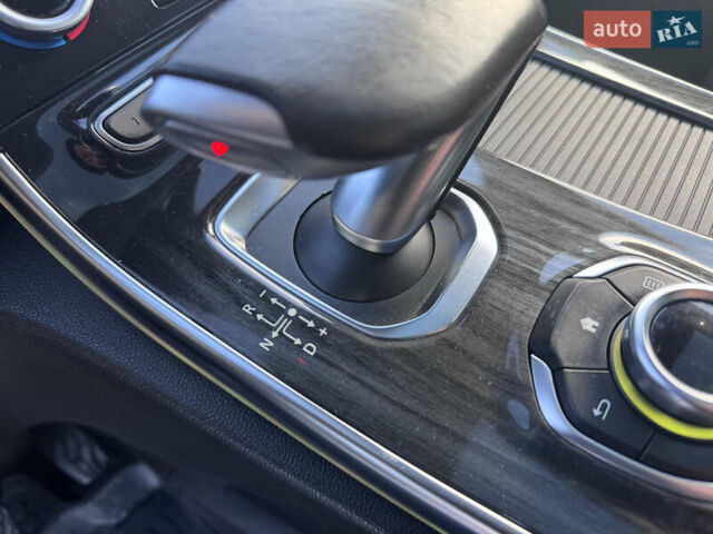 Білий Рено Еспейс, об'ємом двигуна 1.6 л та пробігом 250 тис. км за 16300 $, фото 37 на Automoto.ua