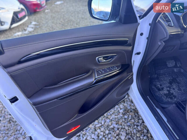 Білий Рено Еспейс, об'ємом двигуна 1.6 л та пробігом 250 тис. км за 16300 $, фото 28 на Automoto.ua