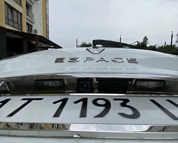 Білий Рено Еспейс, об'ємом двигуна 1.6 л та пробігом 88 тис. км за 17999 $, фото 40 на Automoto.ua