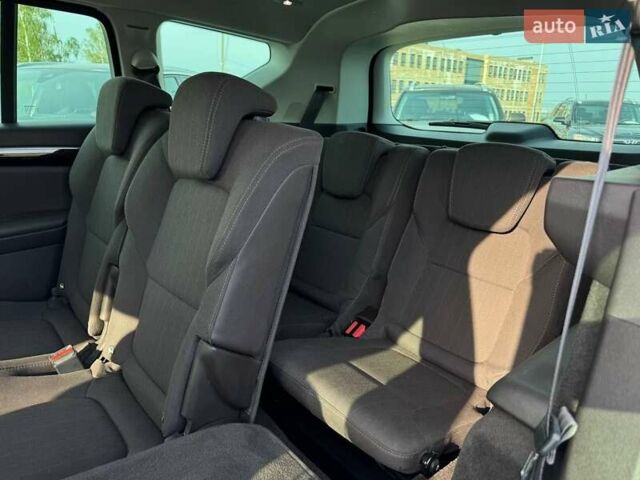 Білий Рено Еспейс, об'ємом двигуна 1.6 л та пробігом 185 тис. км за 14300 $, фото 9 на Automoto.ua