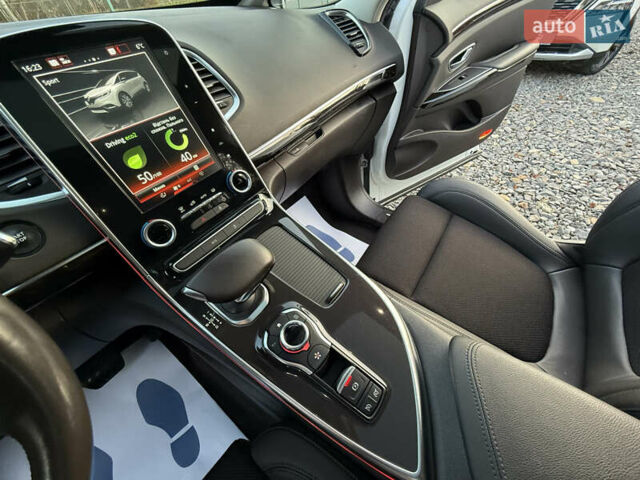 Белый Рено Эспейс, объемом двигателя 1.6 л и пробегом 154 тыс. км за 16999 $, фото 49 на Automoto.ua