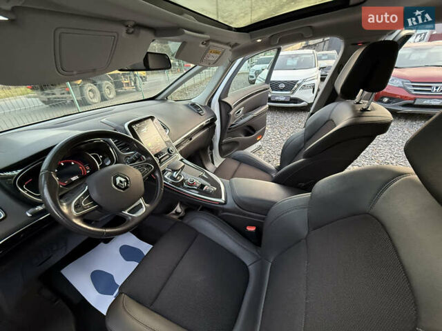 Белый Рено Эспейс, объемом двигателя 1.6 л и пробегом 154 тыс. км за 16999 $, фото 48 на Automoto.ua