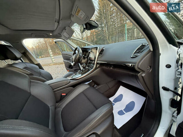 Белый Рено Эспейс, объемом двигателя 1.6 л и пробегом 154 тыс. км за 16999 $, фото 16 на Automoto.ua