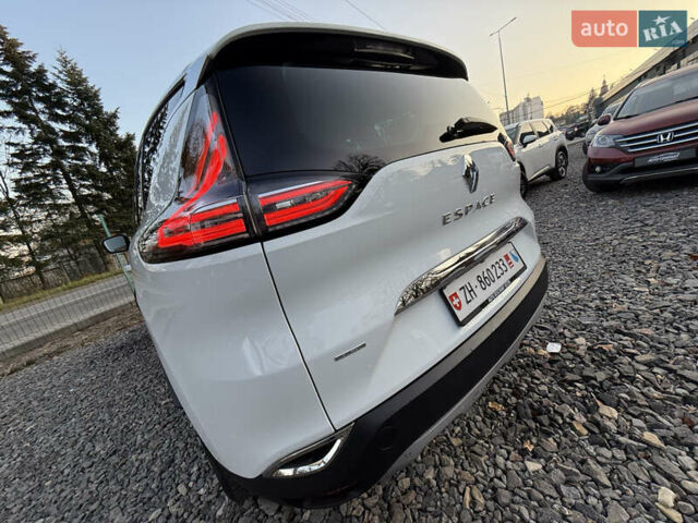Белый Рено Эспейс, объемом двигателя 1.6 л и пробегом 154 тыс. км за 16999 $, фото 69 на Automoto.ua