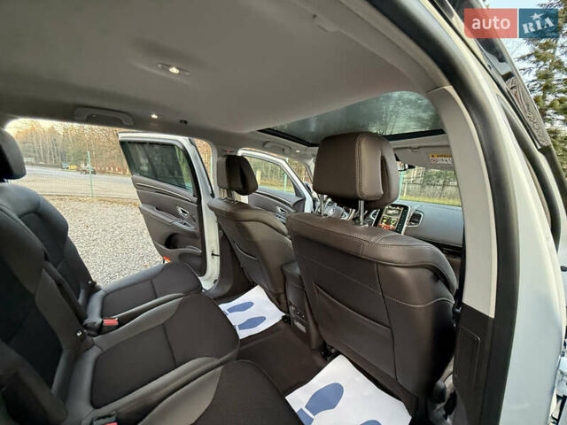 Белый Рено Эспейс, объемом двигателя 1.6 л и пробегом 154 тыс. км за 16999 $, фото 34 на Automoto.ua