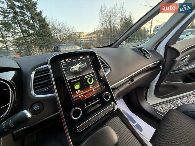 Белый Рено Эспейс, объемом двигателя 1.6 л и пробегом 154 тыс. км за 16999 $, фото 50 на Automoto.ua