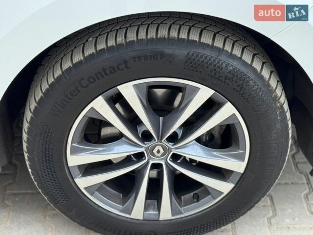 Белый Рено Эспейс, объемом двигателя 2 л и пробегом 204 тыс. км за 21500 $, фото 41 на Automoto.ua