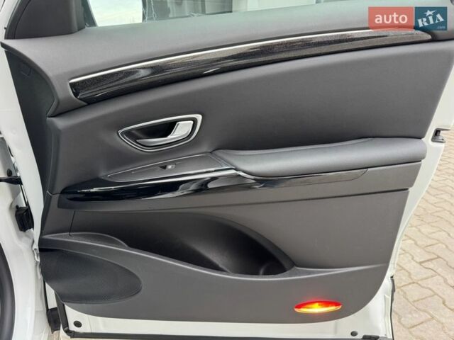 Белый Рено Эспейс, объемом двигателя 2 л и пробегом 204 тыс. км за 21500 $, фото 67 на Automoto.ua