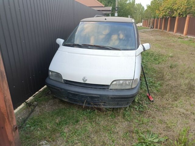 Белый Рено Эспейс, объемом двигателя 0 л и пробегом 240 тыс. км за 450 $, фото 1 на Automoto.ua