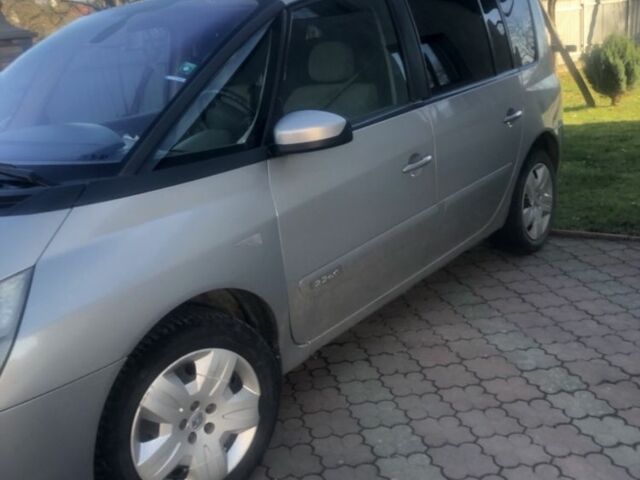 Бежевый Рено Эспейс, объемом двигателя 2.2 л и пробегом 325 тыс. км за 3900 $, фото 11 на Automoto.ua