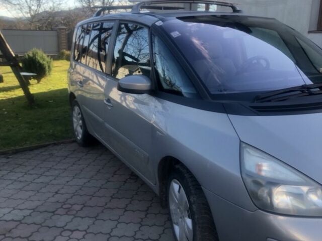 Бежевый Рено Эспейс, объемом двигателя 2.2 л и пробегом 325 тыс. км за 3900 $, фото 7 на Automoto.ua