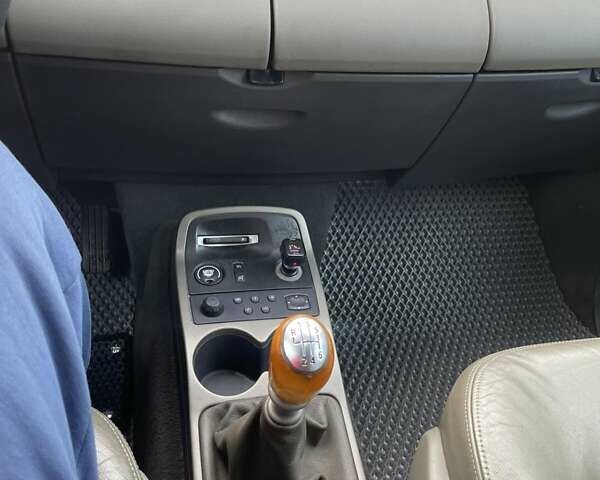 Бежевый Рено Эспейс, объемом двигателя 2 л и пробегом 158 тыс. км за 6500 $, фото 12 на Automoto.ua