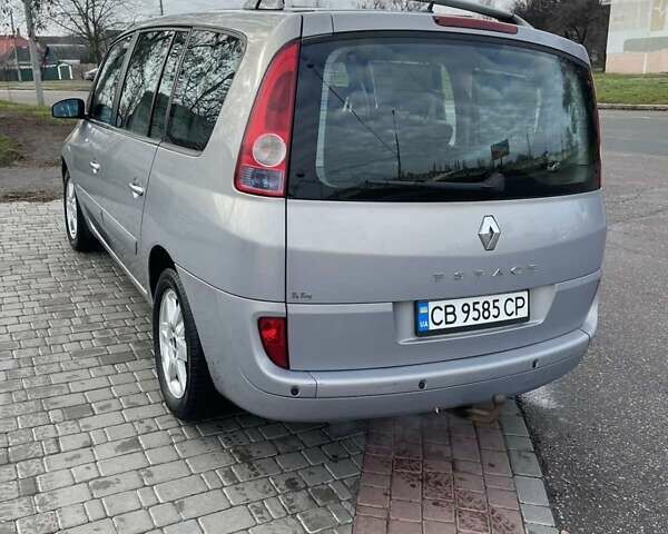 Бежевый Рено Эспейс, объемом двигателя 2 л и пробегом 158 тыс. км за 6500 $, фото 3 на Automoto.ua