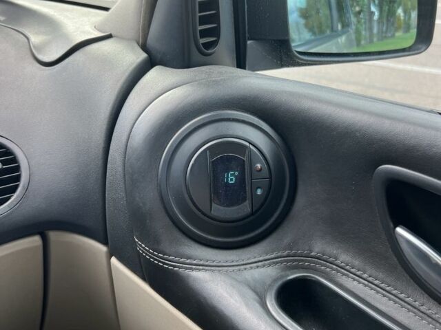 Бежевый Рено Эспейс, объемом двигателя 2.2 л и пробегом 320 тыс. км за 4500 $, фото 23 на Automoto.ua