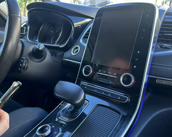 Бежевый Рено Эспейс, объемом двигателя 1.6 л и пробегом 242 тыс. км за 16000 $, фото 2 на Automoto.ua