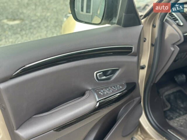 Бежевий Рено Еспейс, об'ємом двигуна 1.6 л та пробігом 211 тис. км за 15900 $, фото 12 на Automoto.ua