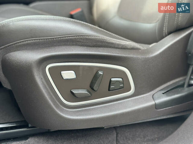 Бежевий Рено Еспейс, об'ємом двигуна 1.6 л та пробігом 211 тис. км за 15900 $, фото 9 на Automoto.ua