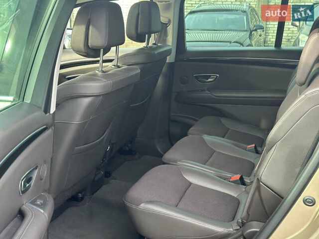 Бежевий Рено Еспейс, об'ємом двигуна 1.6 л та пробігом 211 тис. км за 15900 $, фото 15 на Automoto.ua