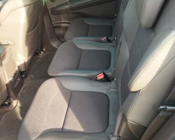 Бежевый Рено Эспейс, объемом двигателя 1.6 л и пробегом 200 тыс. км за 14200 $, фото 9 на Automoto.ua