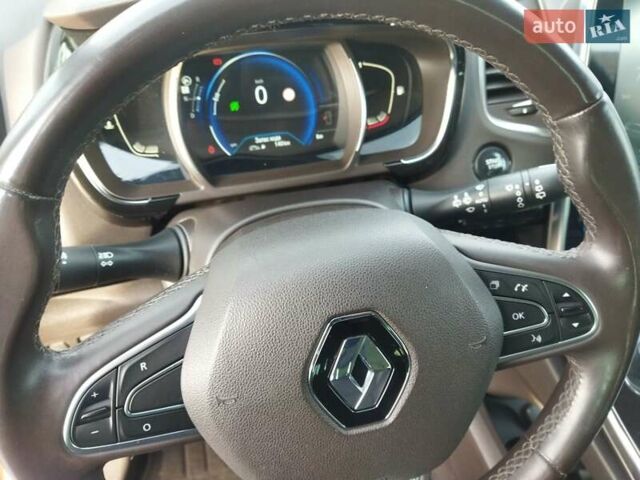 Бежевый Рено Эспейс, объемом двигателя 1.6 л и пробегом 200 тыс. км за 14200 $, фото 46 на Automoto.ua