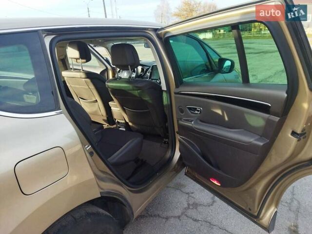 Бежевый Рено Эспейс, объемом двигателя 1.6 л и пробегом 200 тыс. км за 14200 $, фото 58 на Automoto.ua