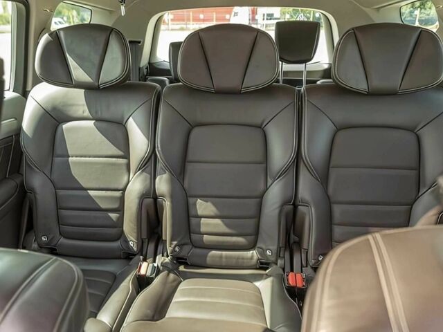 Бежевый Рено Эспейс, объемом двигателя 1.8 л и пробегом 43 тыс. км за 11900 $, фото 10 на Automoto.ua