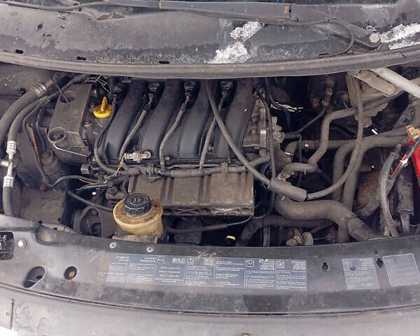 Черный Рено Эспейс, объемом двигателя 2 л и пробегом 100 тыс. км за 1800 $, фото 5 на Automoto.ua