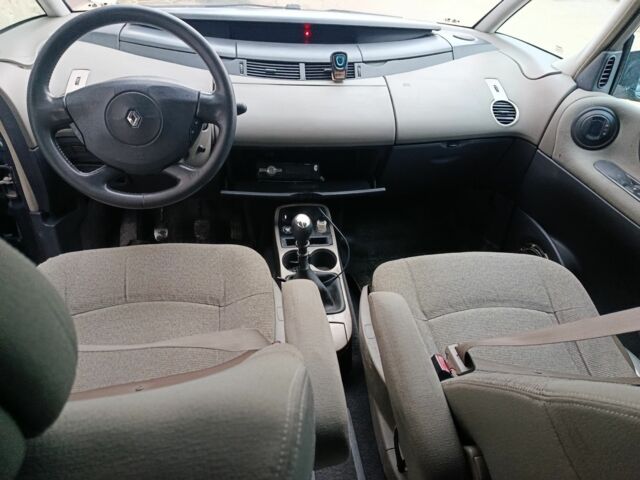 Черный Рено Эспейс, объемом двигателя 0 л и пробегом 247 тыс. км за 5500 $, фото 4 на Automoto.ua