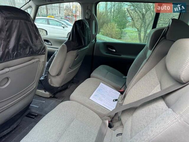 Чорний Рено Еспейс, об'ємом двигуна 2 л та пробігом 245 тис. км за 3990 $, фото 13 на Automoto.ua