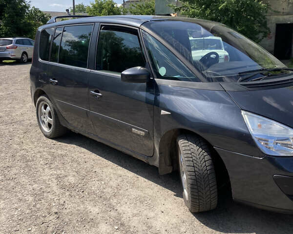 Черный Рено Эспейс, объемом двигателя 2.2 л и пробегом 300 тыс. км за 5100 $, фото 2 на Automoto.ua
