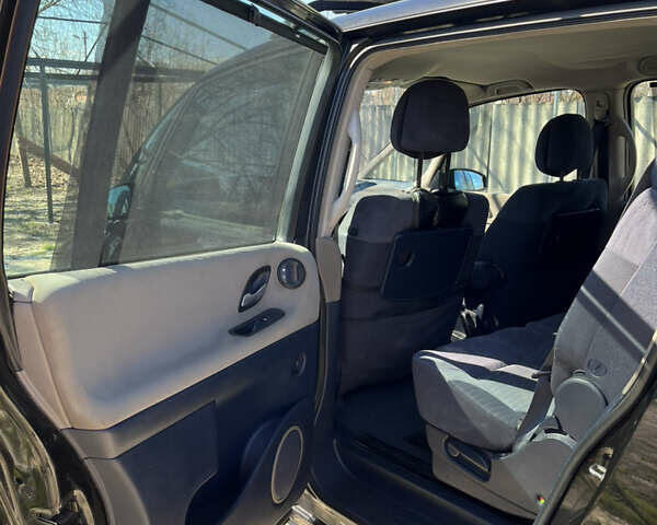 Чорний Рено Еспейс, об'ємом двигуна 2.2 л та пробігом 300 тис. км за 4500 $, фото 16 на Automoto.ua