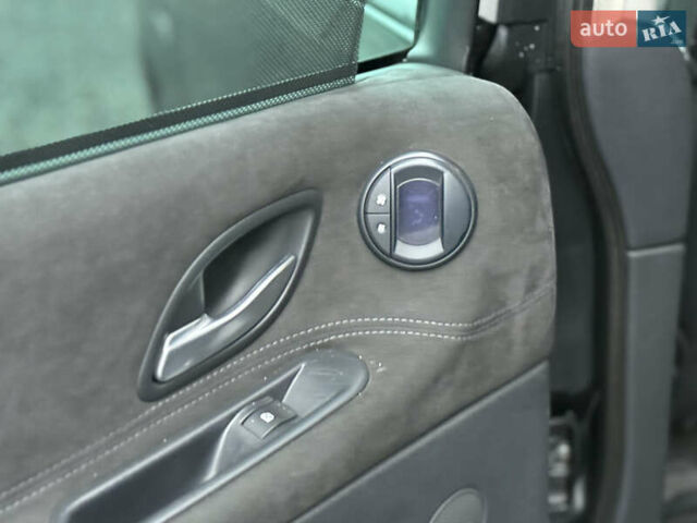 Черный Рено Эспейс, объемом двигателя 2 л и пробегом 250 тыс. км за 6950 $, фото 21 на Automoto.ua