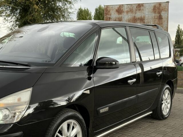 Рено Эспейс 2007 в Синельниковом на Automoto.ua Черный Рено Эспейс, объемом двигателя 2.2 л и пробегом 222 тыс. км за 5950 $, фото 19 на Automoto.ua
