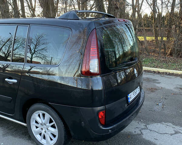 Черный Рено Эспейс, объемом двигателя 2.2 л и пробегом 335 тыс. км за 7300 $, фото 5 на Automoto.ua