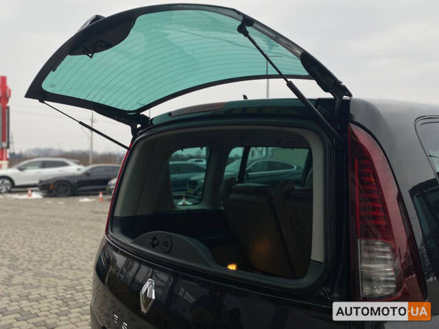 Черный Рено Эспейс, объемом двигателя 2 л и пробегом 290 тыс. км за 7700 $, фото 26 на Automoto.ua