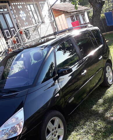 Черный Рено Эспейс, объемом двигателя 2 л и пробегом 238 тыс. км за 6600 $, фото 3 на Automoto.ua