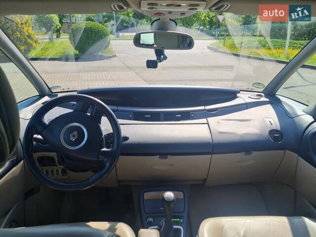 Черный Рено Эспейс, объемом двигателя 2 л и пробегом 290 тыс. км за 7700 $, фото 5 на Automoto.ua