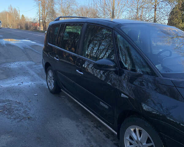 Черный Рено Эспейс, объемом двигателя 2.2 л и пробегом 335 тыс. км за 7300 $, фото 2 на Automoto.ua