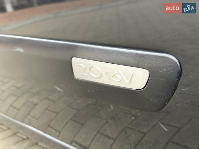Чорний Рено Еспейс, об'ємом двигуна 2 л та пробігом 256 тис. км за 7499 $, фото 17 на Automoto.ua