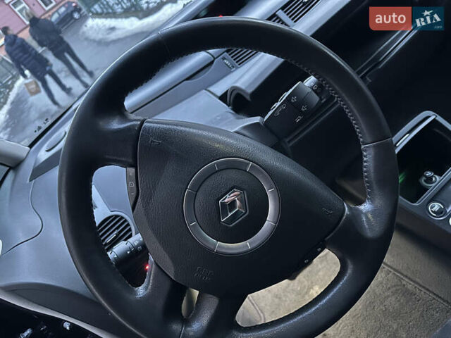 Черный Рено Эспейс, объемом двигателя 2 л и пробегом 300 тыс. км за 7700 $, фото 23 на Automoto.ua